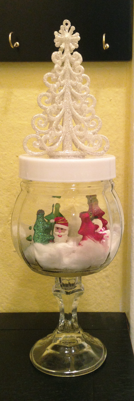 DIY Christmas snow globe jar 